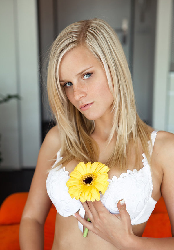 Арина, 18 лет, 1 размер груди